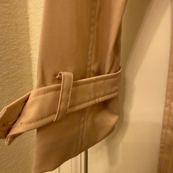 Women's Tan Trench Coat - Picture 3 of 10